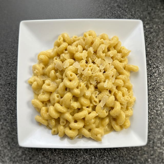 Mac & Cheeze.