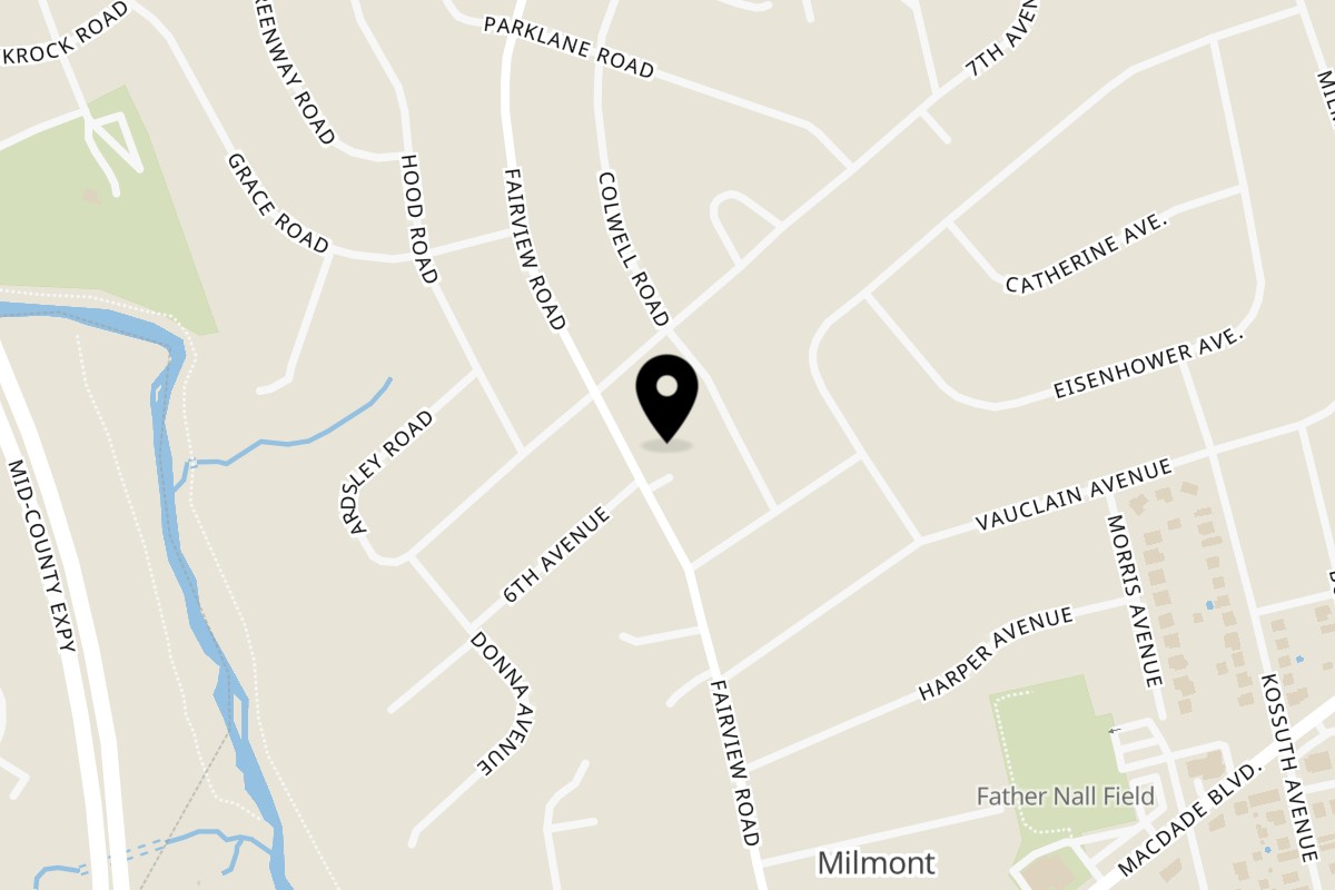 Map showing the location of Chef Reeky's Cafe & Juice Bar on 604 Fairview Rd in Woodlyn